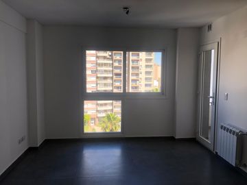 DEPARTAMENTO DE 2 AMBIENTE A ESTRENAR EN BANFIELD
