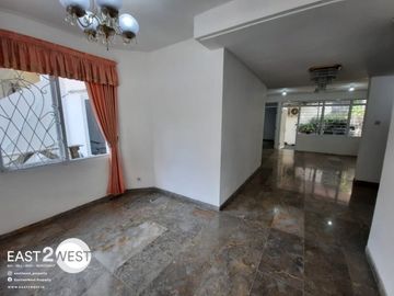 Dijual Rumah Kebon Jeruk Indah Jakarta Barat Bagus Nyaman Bebas Banjir Lokasi Sangat Strategis