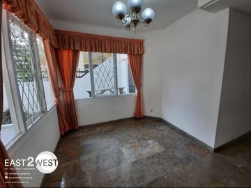 Dijual Rumah Kebon Jeruk Indah Jakarta Barat Bagus Nyaman Bebas Banjir Lokasi Sangat Strategis