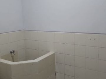 Disewakan Rumah Lokasi di Rungkut Mapan Tengah, Gunung Anyar