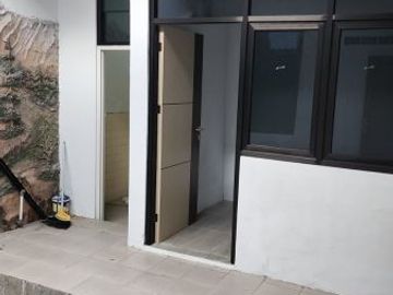Disewakan Rumah Lokasi di Rungkut Mapan Tengah, Gunung Anyar