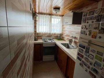 Casa Alpina En Venta y Departamento - General Rodriguez Centro