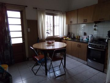 CHALET 4 AMB.  ZONA SAN JUAN
