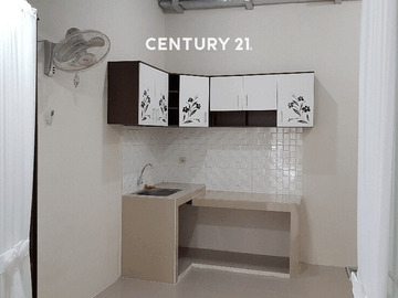 DISEWAKAN Rumah SEMI  FURNISHED Di Cluster FORTUNE TERRACE
