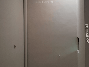 DISEWAKAN Rumah SEMI  FURNISHED Di Cluster FORTUNE TERRACE