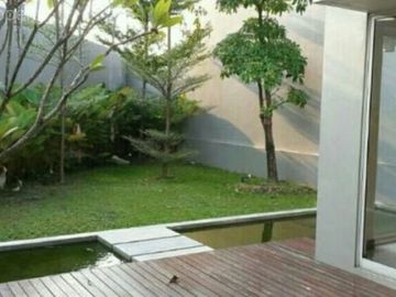 Dijual Rumah Royal Residence Crown Hill Semi Furnished SBY