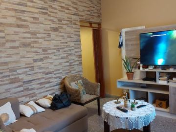 Casa en venta en Jauregui