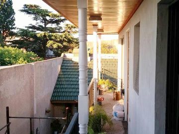 HERMOSA CASA CON AMBIENTES MUY AMPLIOS MUY BUENA UBICACION APTA CREDITO