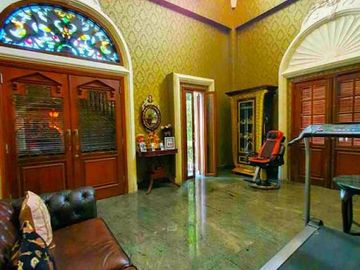 Dijual Rumah sangat strategis di kebayoran lama