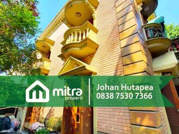 Dijual Rumah sangat strategis di kebayoran lama
