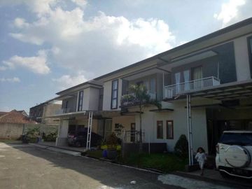 Rumah Strategis di Dago dekat Cigadung dan Tubagus Ismail