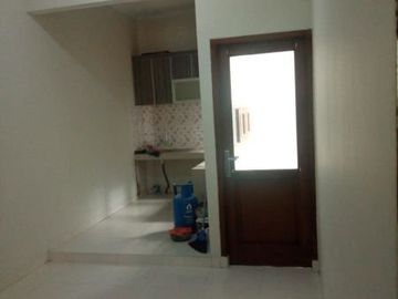 Jual rumah minimalis dua lantai siap huni Jagakarsa
