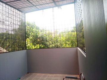 Jual rumah minimalis dua lantai siap huni Jagakarsa