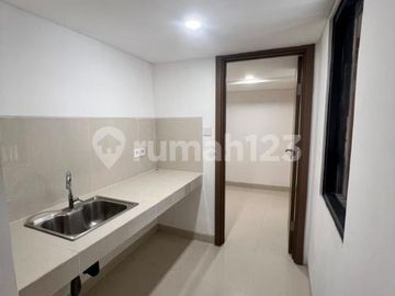 Rumah di Pacific Garden Puri Meruya, Type 8