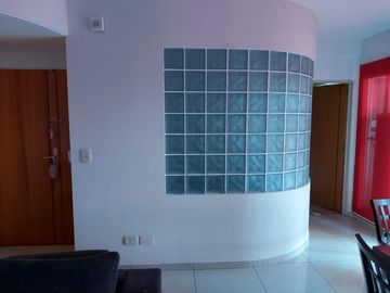 EXCELENTE PISO 4 AMBIENTES CON COCHERA