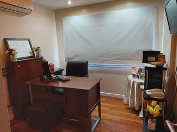 EXCELENTE PISO 4 AMBIENTES CON COCHERA