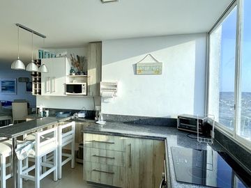 Punta Centinela, amplio departamento con vista al mar y 3 dormitorios (Torre 2000)