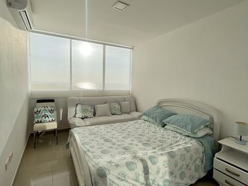 Punta Centinela, amplio departamento con vista al mar y 3 dormitorios (Torre 2000)
