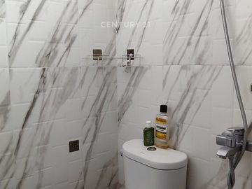 Dijual Kost Exclusive Baru 45 KT Full Terisi Di Grogol Jakarta B