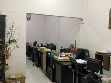 Dijual Rumah Lokasi di Jl. Ikan Lumba-Lumba, Surabaya