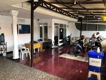 Dijual Rumah Lokasi di Jl. Ikan Lumba-Lumba, Surabaya