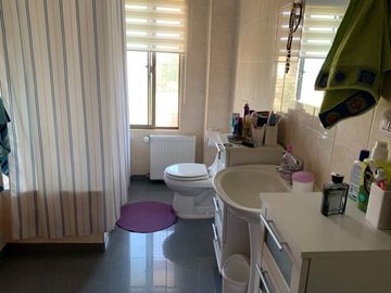 Vendo gran casa en limite Limache-Olmue