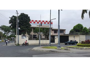 casa comercial de venta en Portoviejo