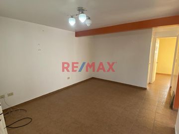 🏡 ¡Oportunidad única en Urb. Las Puertas Del Sol, La Victoria - Chiclayo! 🌞

Te presentamos esta acogedora casa ubicada en la tranquila urbanización
