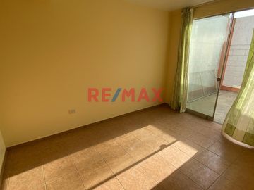 🏡 ¡Oportunidad única en Urb. Las Puertas Del Sol, La Victoria - Chiclayo! 🌞

Te presentamos esta acogedora casa ubicada en la tranquila urbanización
