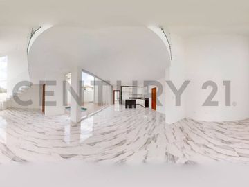 Moderna Casa con Excelentes Acabados de venta en Condado de Vicolinci