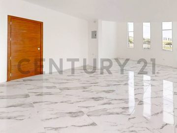 Moderna Casa con Excelentes Acabados de venta en Condado de Vicolinci