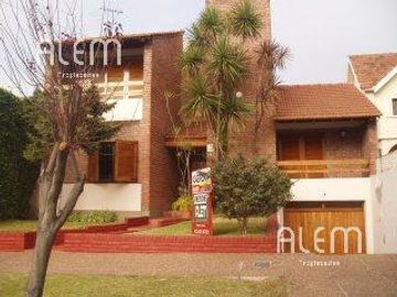 Alem Propiedades | Venta | Chalet 3 dormitorios  | Lomas de Zamora