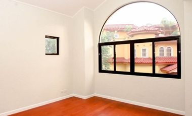 House and Lot - Portofino Vista Alabang