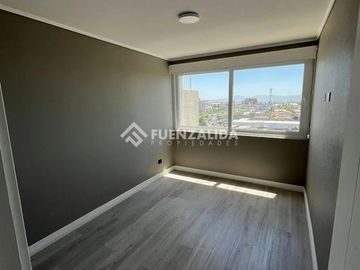 Departamento en venta de 1 dorm. en La Cisterna