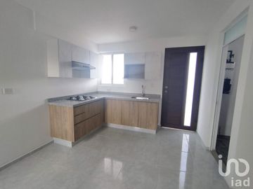 Departamento en venta en Santa Cruz Buenavista, Puebla.