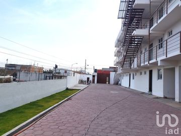 Departamento en venta en Santa Cruz Buenavista, Puebla.