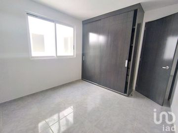 Departamento en venta en Santa Cruz Buenavista, Puebla.