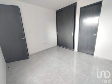 Departamento en venta en Santa Cruz Buenavista, Puebla.