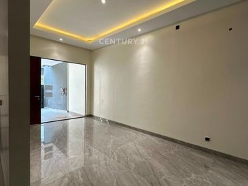 Rumah Mewah Brand New 4 Lantai Di Permata Buana Jakarta Barat