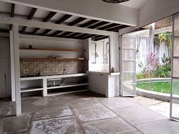 Strategic villa only 3 minutes to Finns Beach Canggu Bali