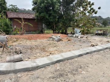 Harga Nego!!! Rumah Cantik Limasan Lahan Luas dan Lokasi Strategis - 1 km ke Kids Fun Yogyakarta