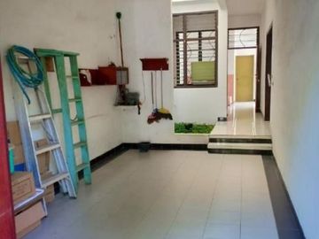Rumah untuk kantor STRATEGIS Jemursari