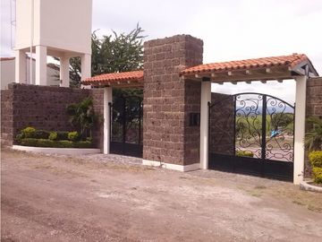CASA EN VENTA EN TEQUES “PEDREGAL DEL LAGO