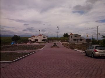 CASA EN VENTA EN TEQUES “PEDREGAL DEL LAGO