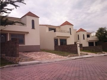 CASA EN VENTA EN TEQUES “PEDREGAL DEL LAGO