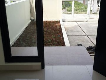 Rumah Asri 2Lantai di Arcamanik, Cisaranten Kulon 600Jutaan. Kodya Bandung. Design Modern Minimalis.