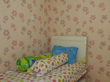 Disewakan/Dijual Apartemen 2BR Bassura City Tw D lt 11 AC FURNISH