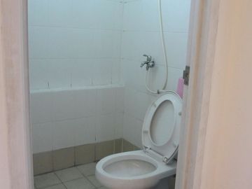 Disewakan/Dijual Apartemen 2BR Bassura City Tw D lt 11 AC FURNISH