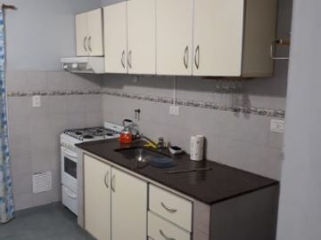 IMPECABLE TRIPLEX   EN COSTA AZUL.100 metros del mar