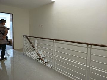 PH731 Townhouse For Sale In Kamias At 10.8M Quezon City